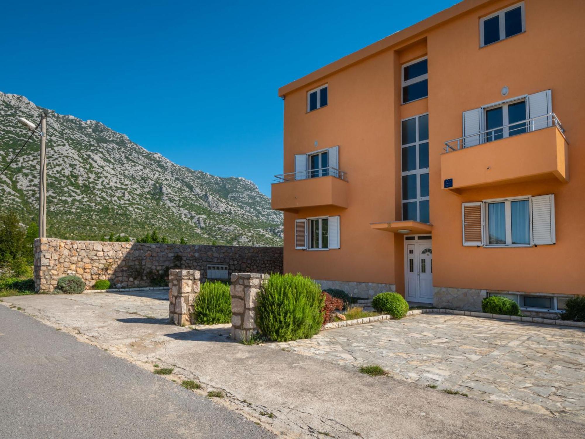 Apartment Golub-2 By Interhome Цесариця Екстер'єр фото